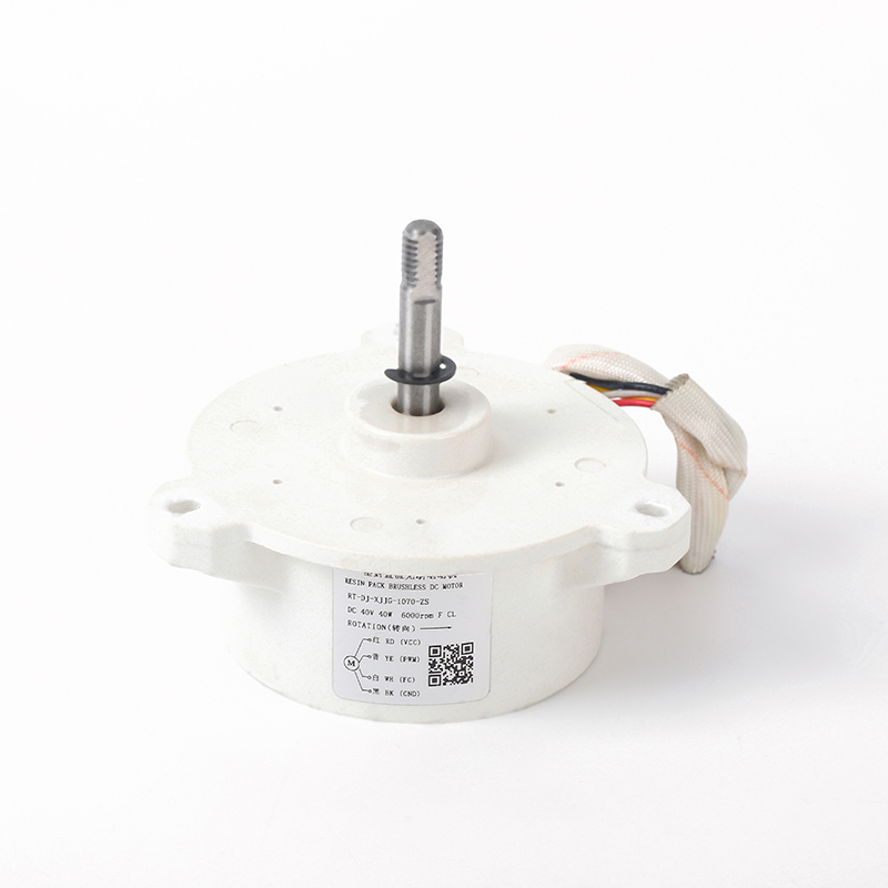 Plastic wind motor